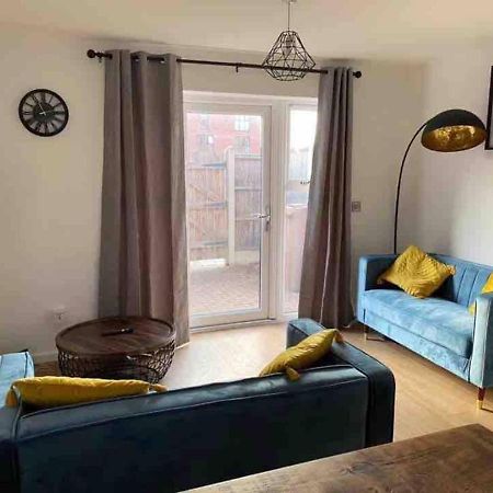 Beautiful 4-Bed House In Lincoln- Close To Centre 빌라 외부 사진