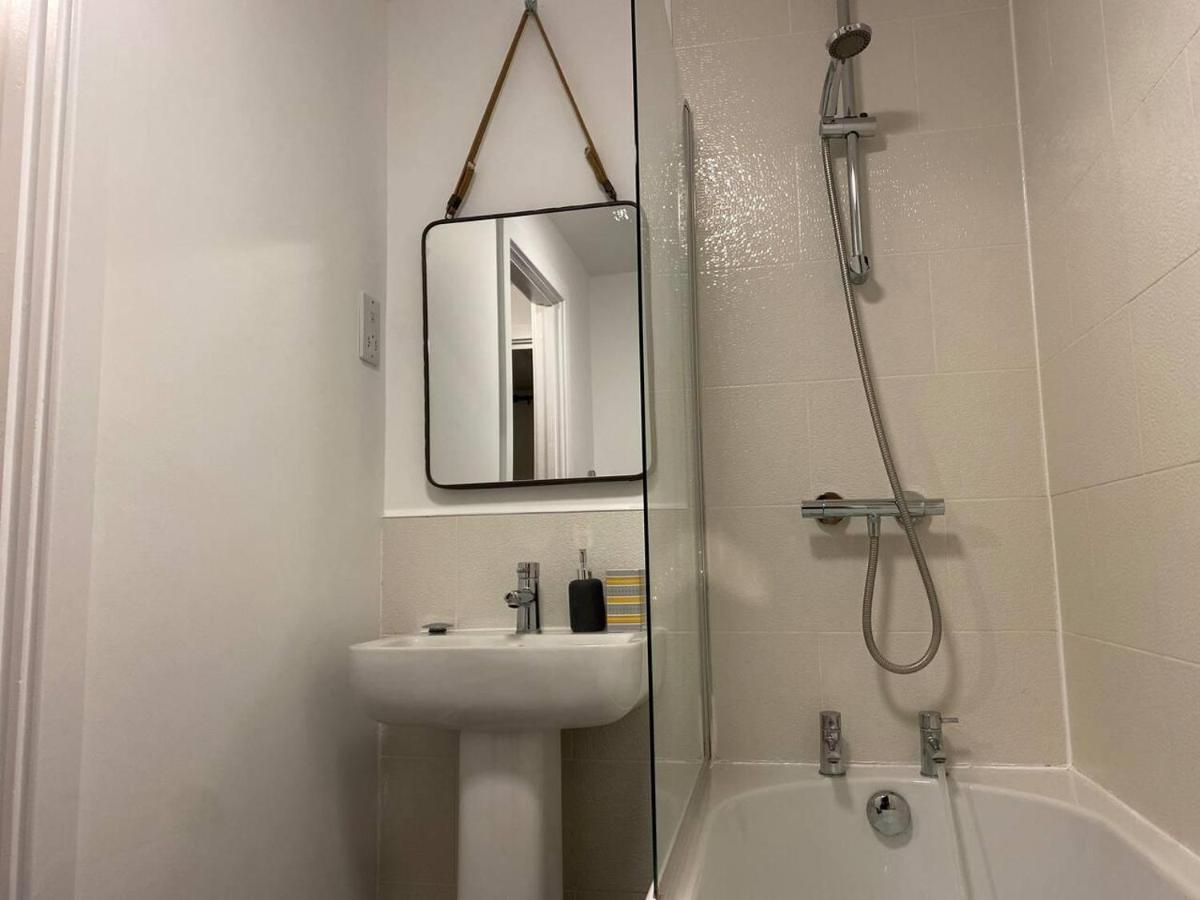 Beautiful 4-Bed House In Lincoln- Close To Centre 외부 사진